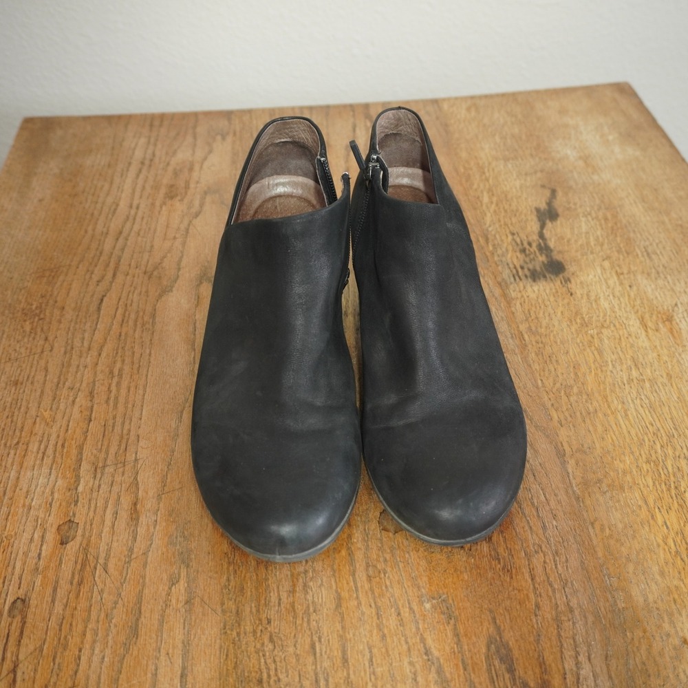 Dansko Women Black Leather Ankle Boots V-Cut Zipper Block Heel Booties Size 41 - Picture 2 of 9